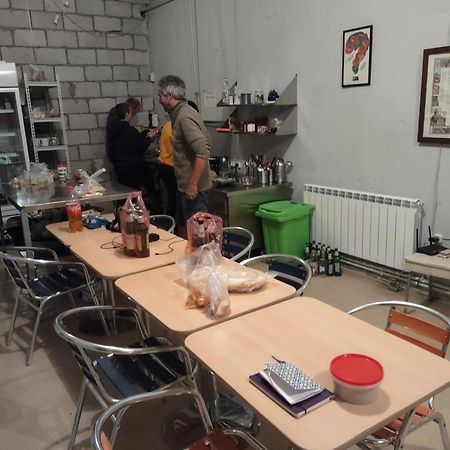 Tumanyan Bathhouse Hostel Bagian luar foto