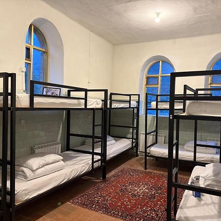 Tumanyan Bathhouse Hostel Bagian luar foto
