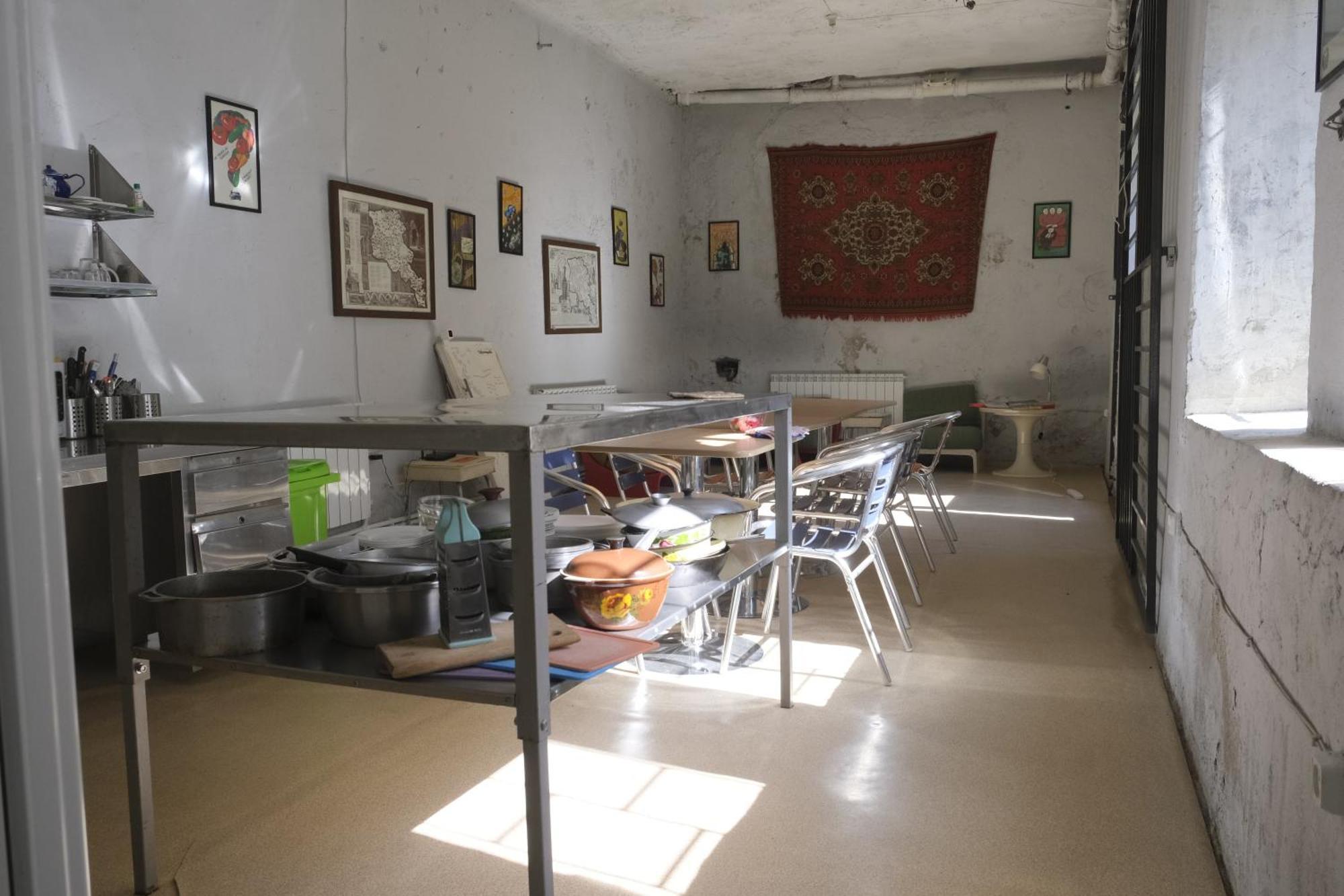 Tumanyan Bathhouse Hostel Bagian luar foto